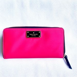 Kate Spade pink wallet.Brand new, never used, excellent condition.